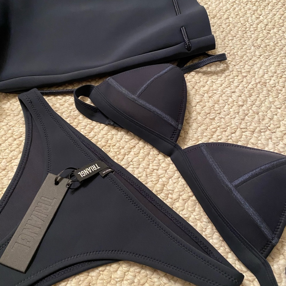 NWT Navy Triangl Bikini Small top Medium bottom
